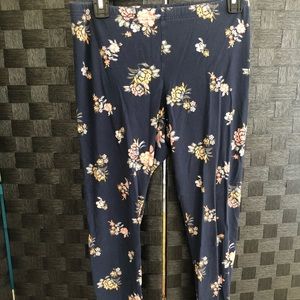 Old Navy Florals Leggings